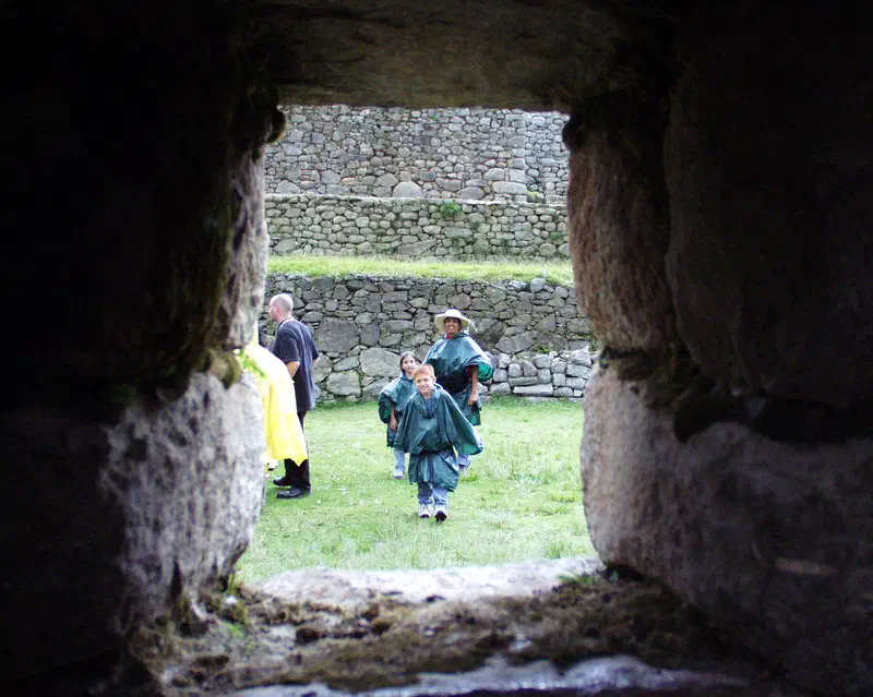 Machu Pichu (Barkha-Laal-Kit)