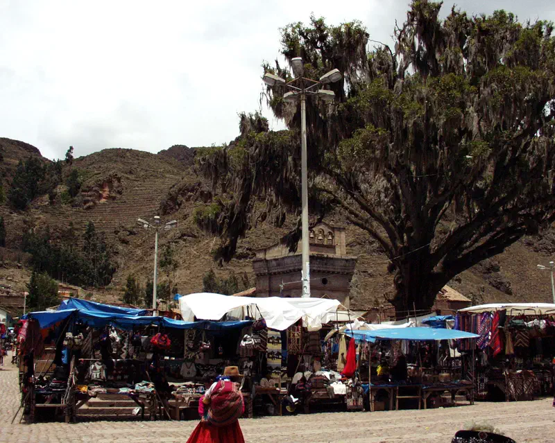 Pisac (market place)