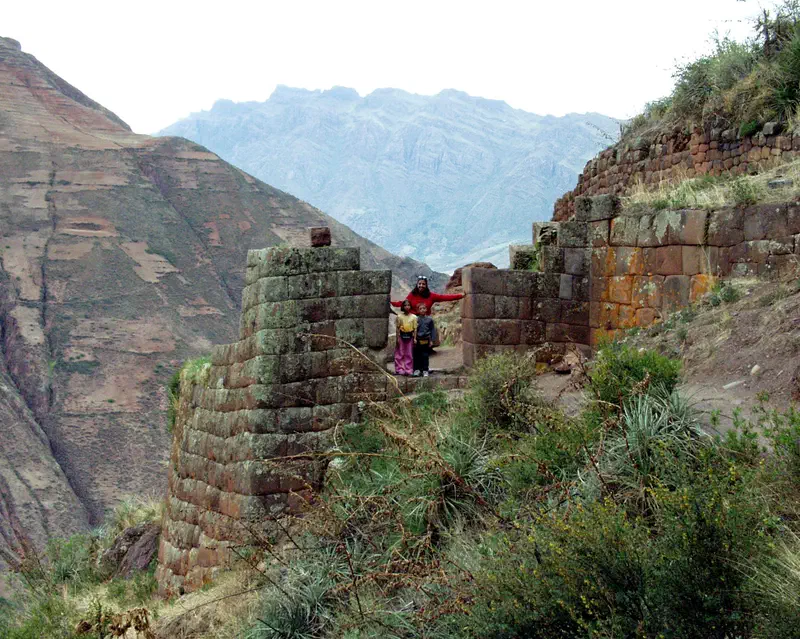 Pisac-Parque Arqueologico (Barkha-Laal-Kit)
