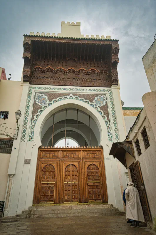 One of the many mosques...