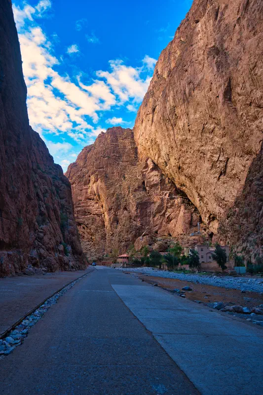 The drive through the Todra gorge. Walls get to about 900 meter…
